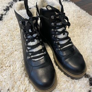 Style and Co black boots